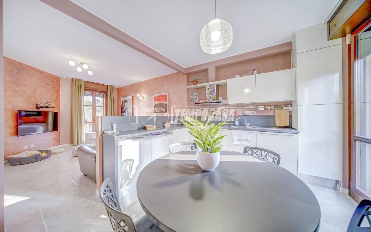 casa indipendente in vendita a Solbiate Arno