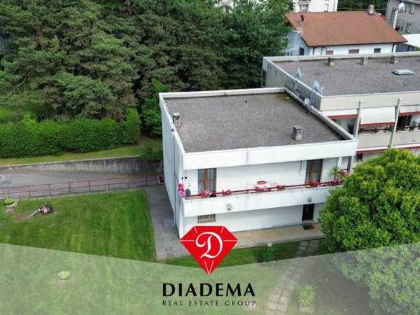 casa indipendente in vendita a Solbiate Arno