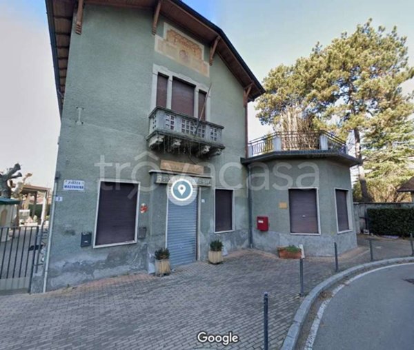 negozio in vendita a Solbiate Arno