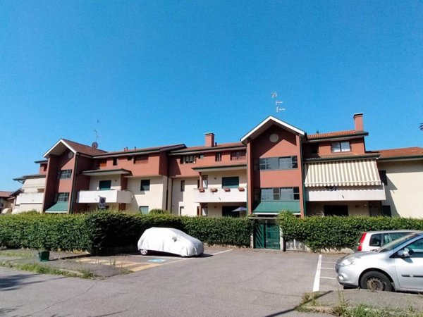 appartamento in vendita a Solbiate Arno