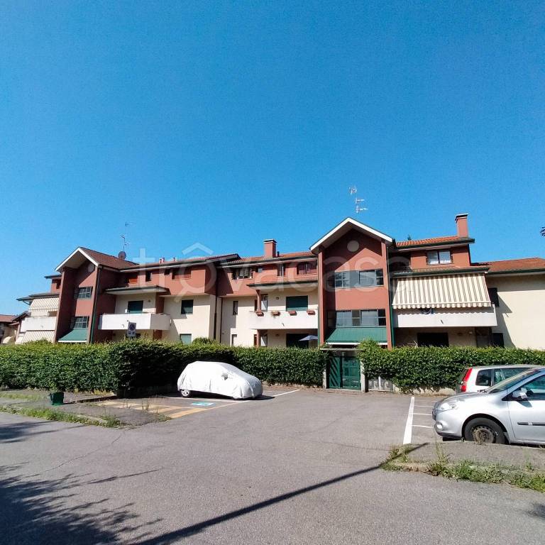 appartamento in vendita a Solbiate Arno