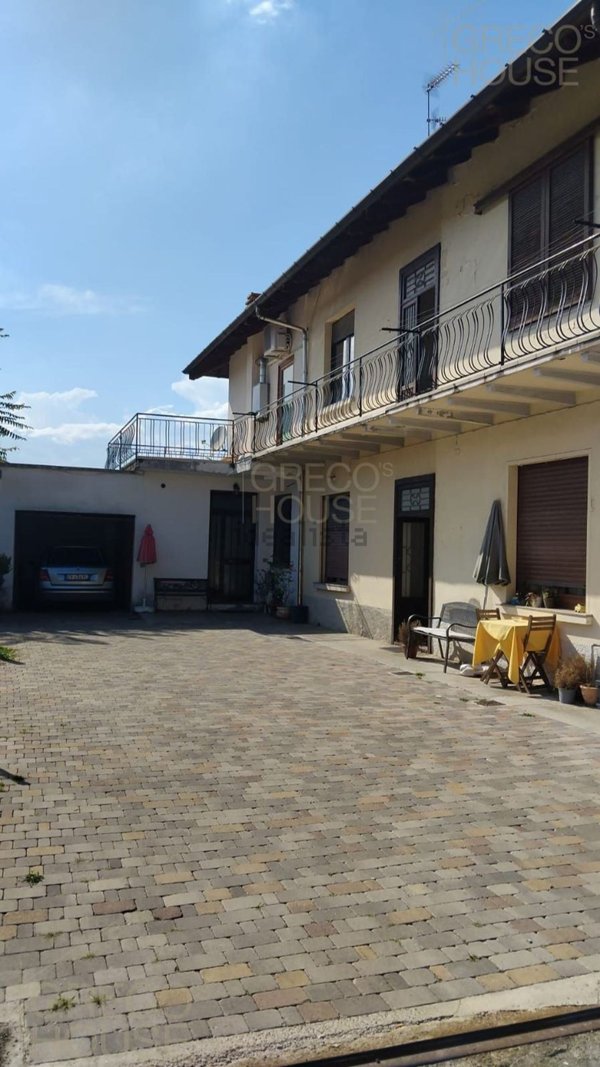 appartamento in vendita a Solbiate Arno