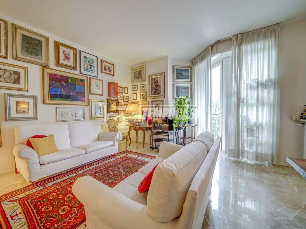 appartamento in vendita a Solbiate Arno