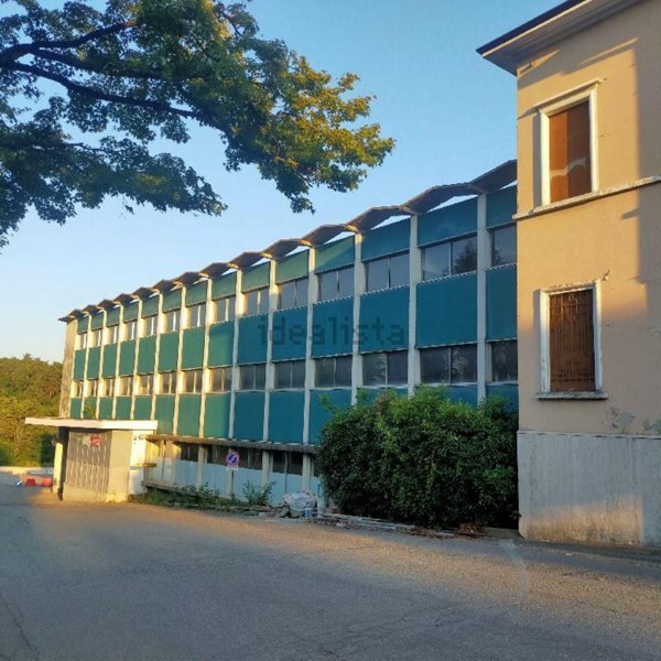 ufficio in vendita a Solbiate Arno