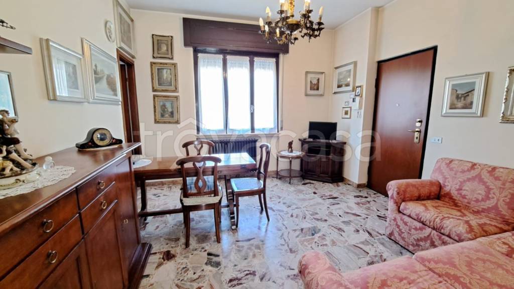 appartamento in vendita a Solbiate Arno