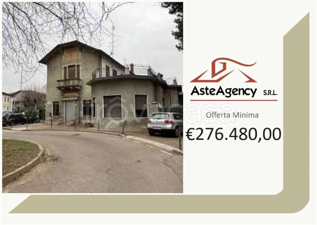 negozio in vendita a Solbiate Arno