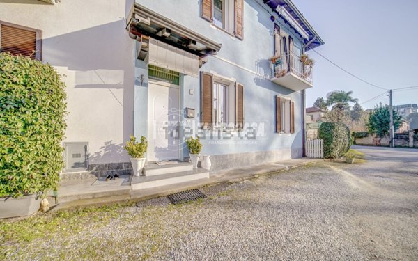 casa indipendente in vendita a Solbiate Arno