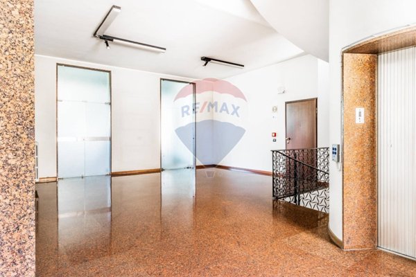 capannone in vendita a Solbiate Arno