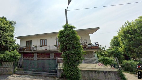 appartamento in vendita a Solbiate Arno