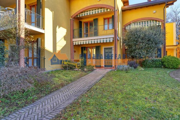 casa indipendente in vendita a Solbiate Arno