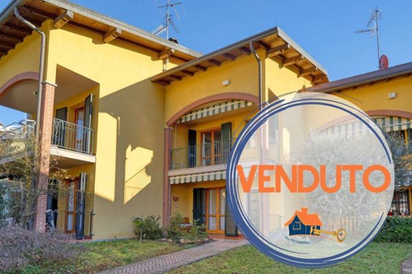 casa indipendente in vendita a Solbiate Arno
