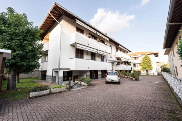 appartamento in vendita a Solbiate Olona