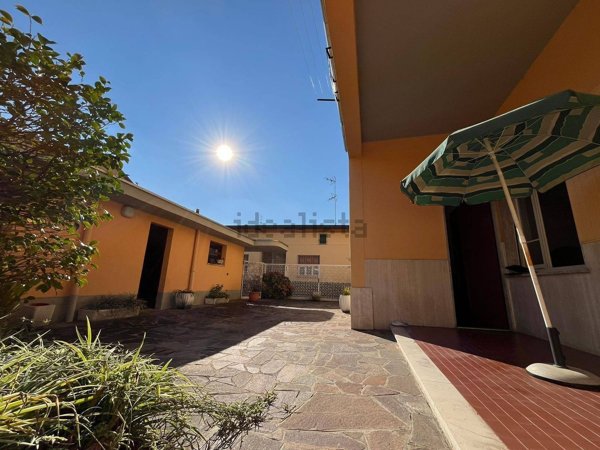 casa indipendente in vendita a Solbiate Olona
