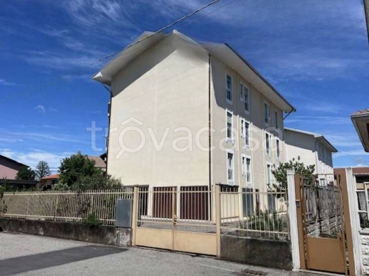appartamento in vendita a Solbiate Olona