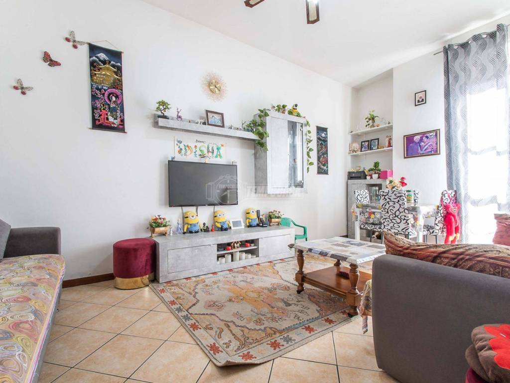 appartamento in vendita a Solbiate Olona