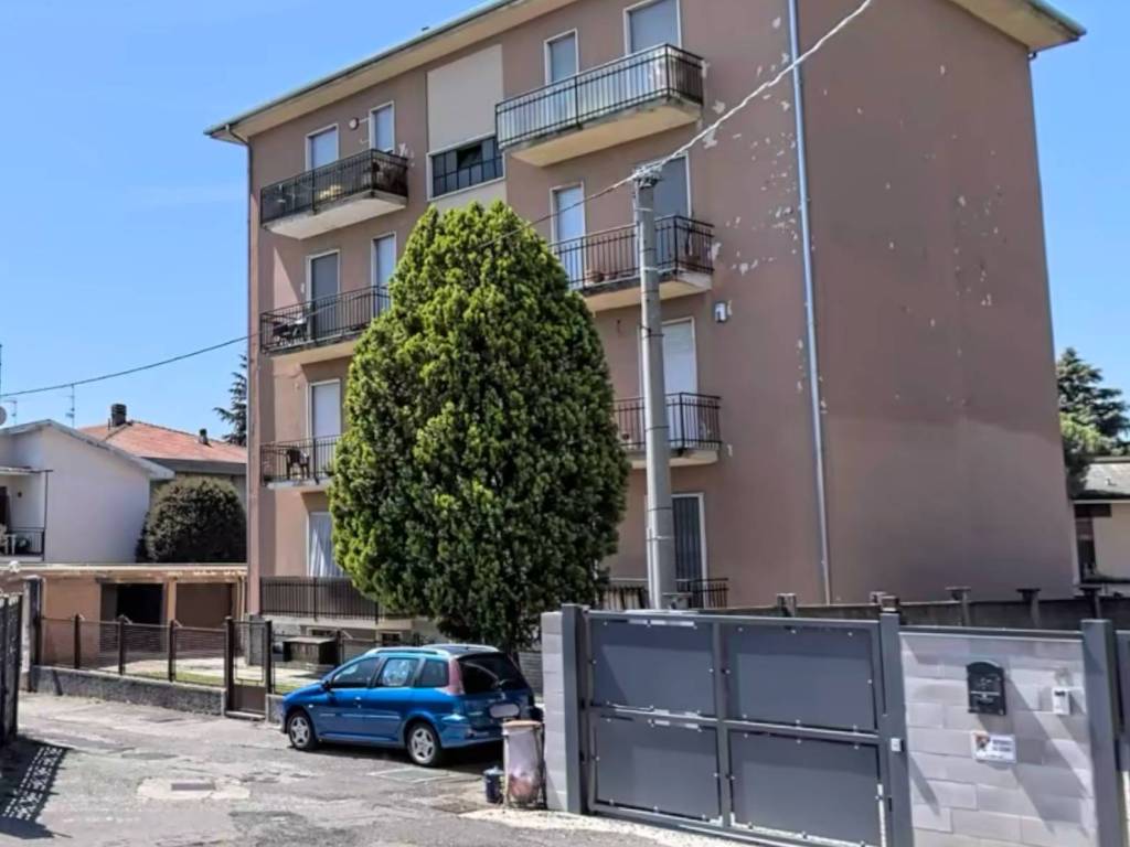 appartamento in vendita a Solbiate Olona