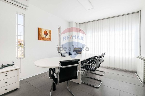 capannone in vendita a Solbiate Olona