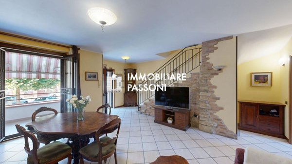casa indipendente in vendita a Solbiate Olona