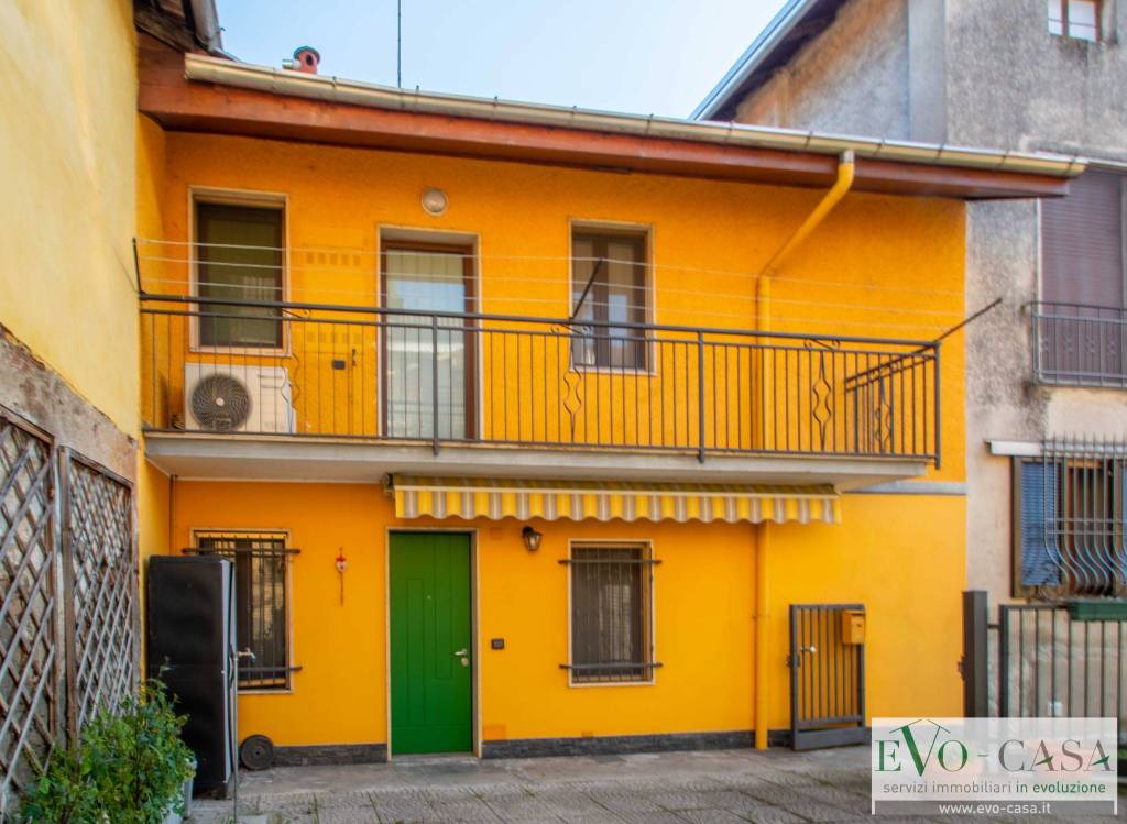 appartamento in vendita a Solbiate Olona