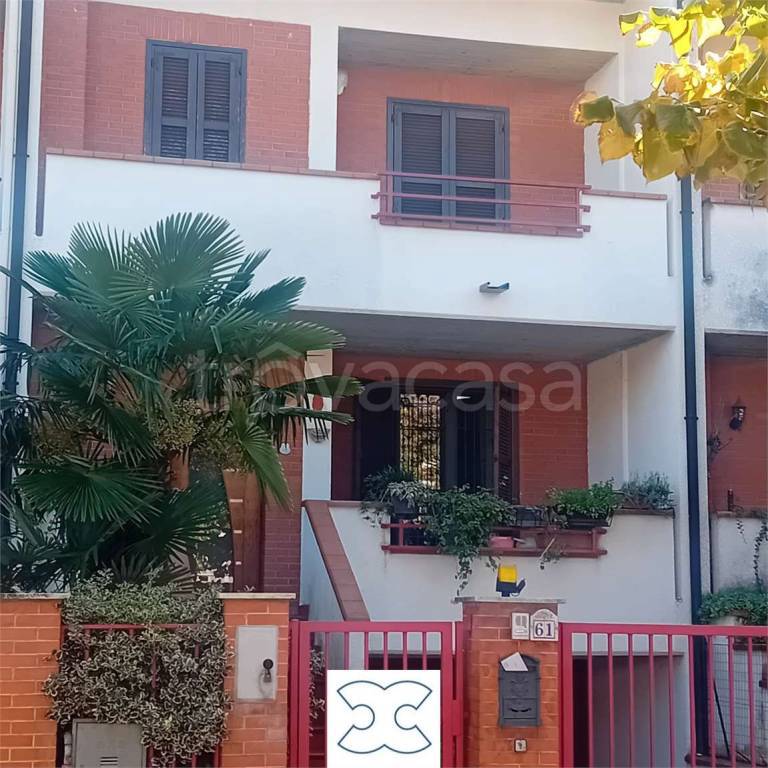 casa indipendente in vendita a Solbiate Olona