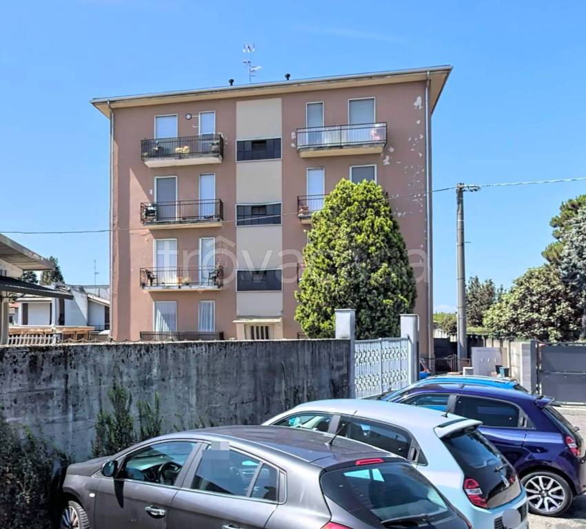 appartamento in vendita a Solbiate Olona