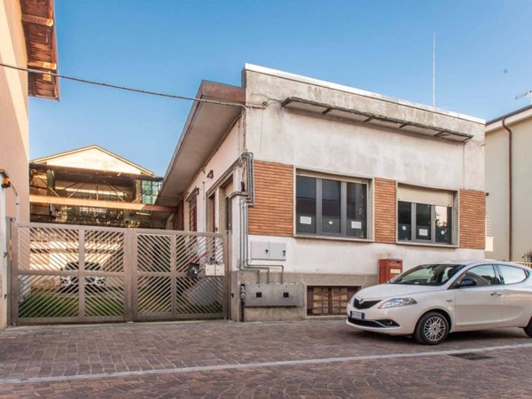 appartamento in vendita a Solbiate Olona