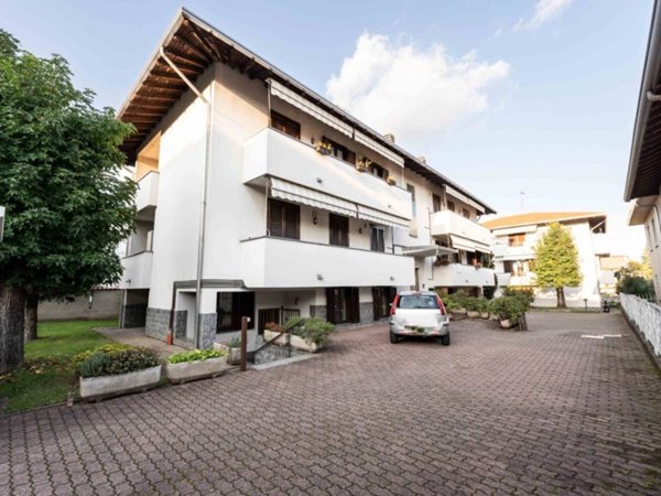 appartamento in vendita a Solbiate Olona