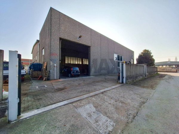 ufficio in vendita a Solbiate Olona