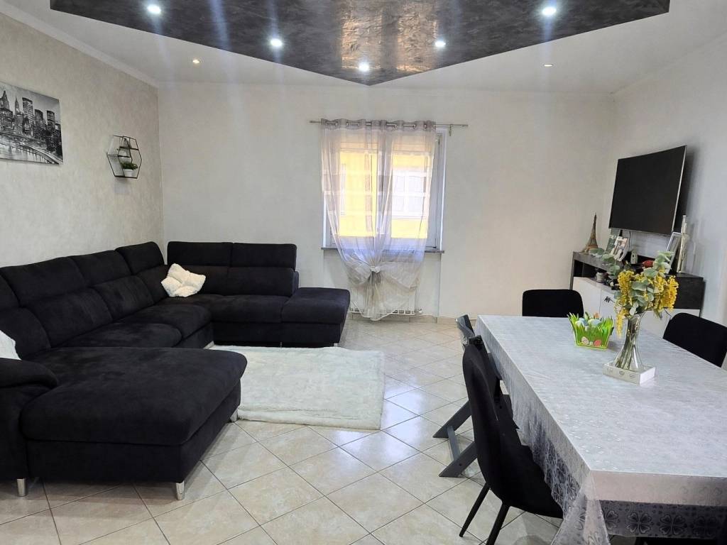 appartamento in vendita a Solbiate Olona