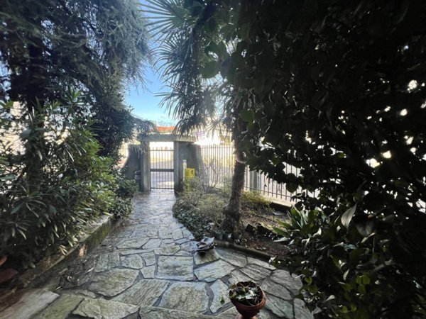 appartamento in vendita a Solbiate Olona