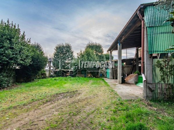 casa indipendente in vendita a Solbiate Olona