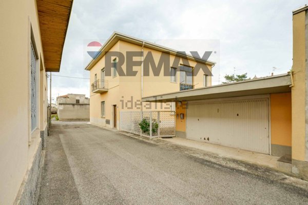 casa indipendente in vendita a Solbiate Olona