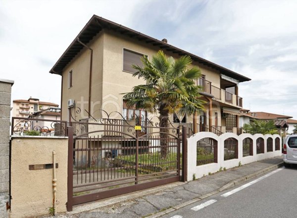 casa indipendente in vendita a Solbiate Olona