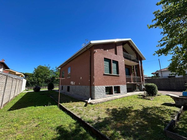casa indipendente in vendita a Solbiate Olona