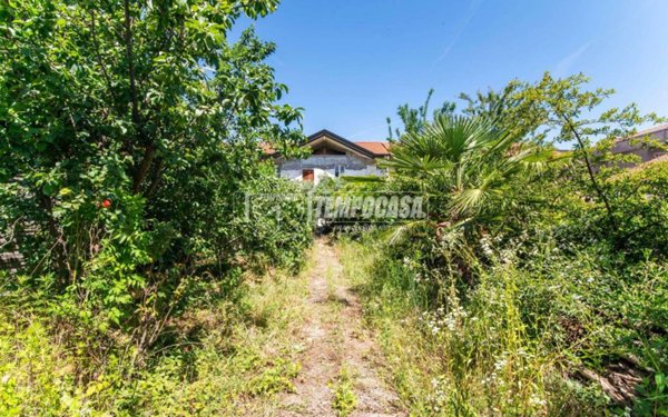 casa indipendente in vendita a Solbiate Olona