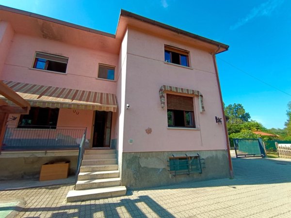 casa indipendente in vendita a Somma Lombardo