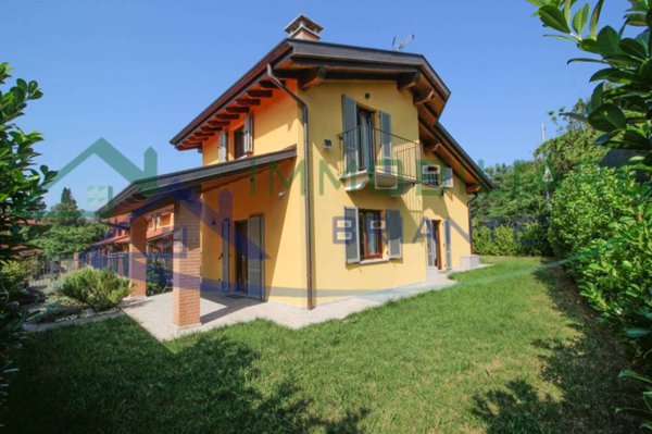 casa indipendente in vendita a Somma Lombardo