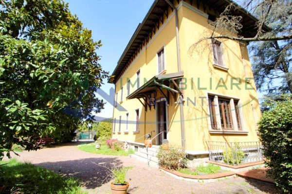 casa indipendente in vendita a Somma Lombardo