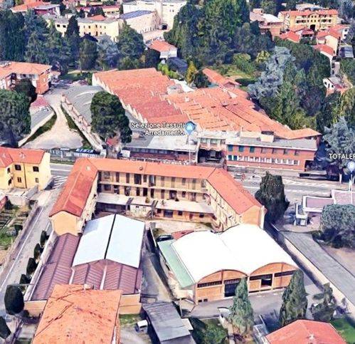locale commerciale in vendita a Somma Lombardo