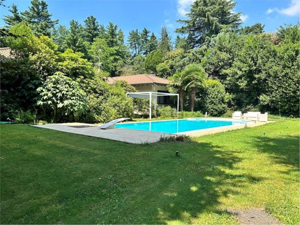 casa indipendente in vendita a Somma Lombardo