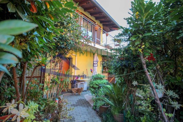 casa indipendente in vendita a Somma Lombardo