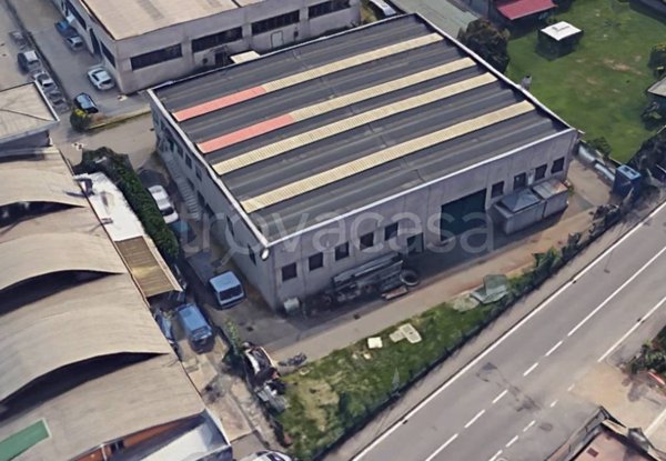 locale commerciale in vendita a Somma Lombardo