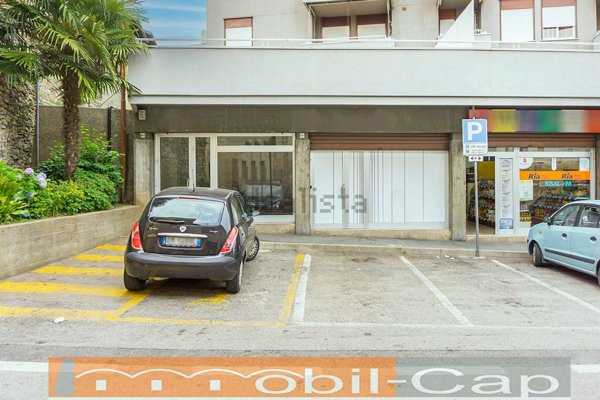 ufficio in vendita a Somma Lombardo