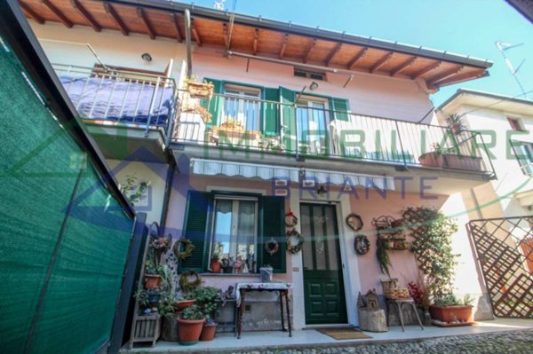 casa indipendente in vendita a Somma Lombardo