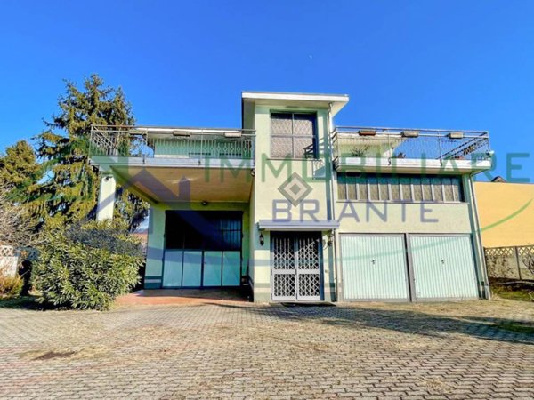 casa indipendente in vendita a Somma Lombardo