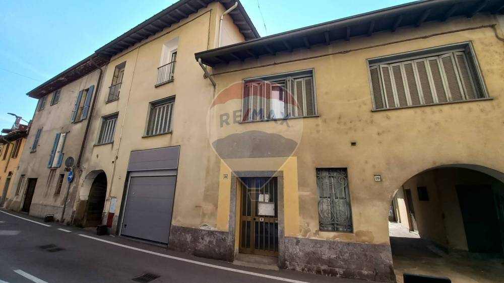 casa indipendente in vendita a Somma Lombardo