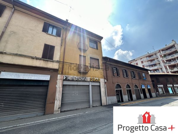 quadrivano in vendita a Somma Lombardo