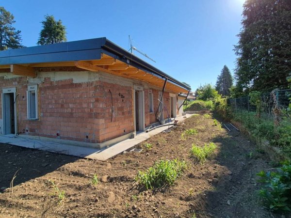 casa indipendente in vendita a Somma Lombardo