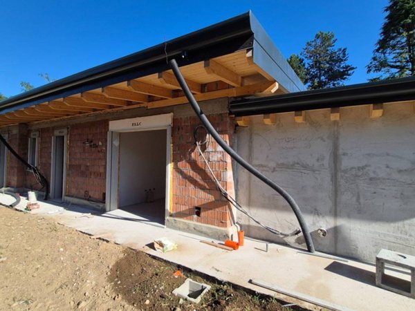 casa indipendente in vendita a Somma Lombardo