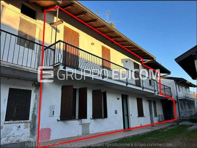 appartamento in vendita a Somma Lombardo in zona Coarezza